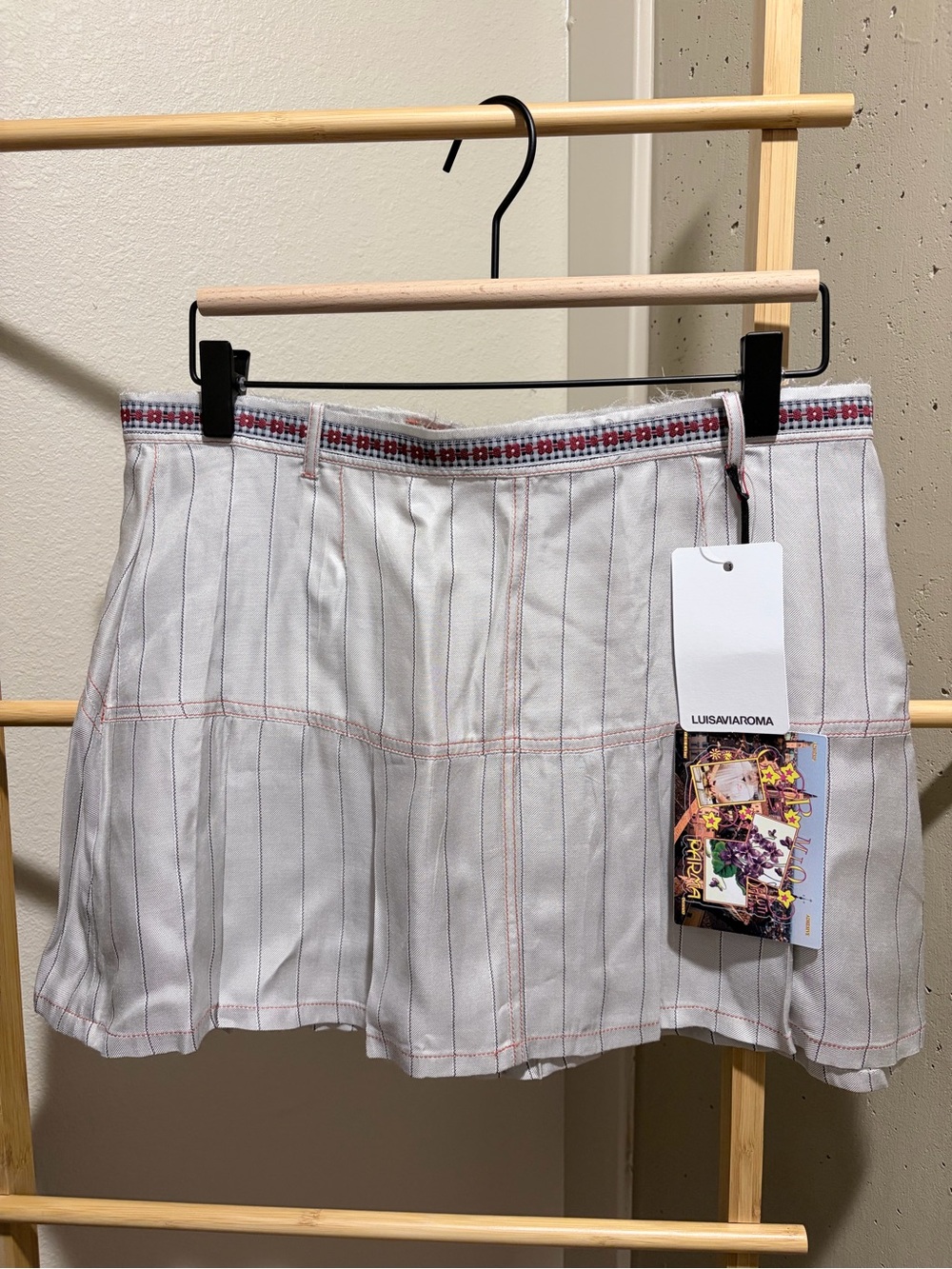 CORMIO Chelsey pleated viscose mini skirt
